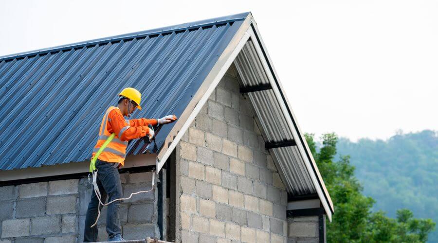 Professional gutter cleaning in Goshen, IN
